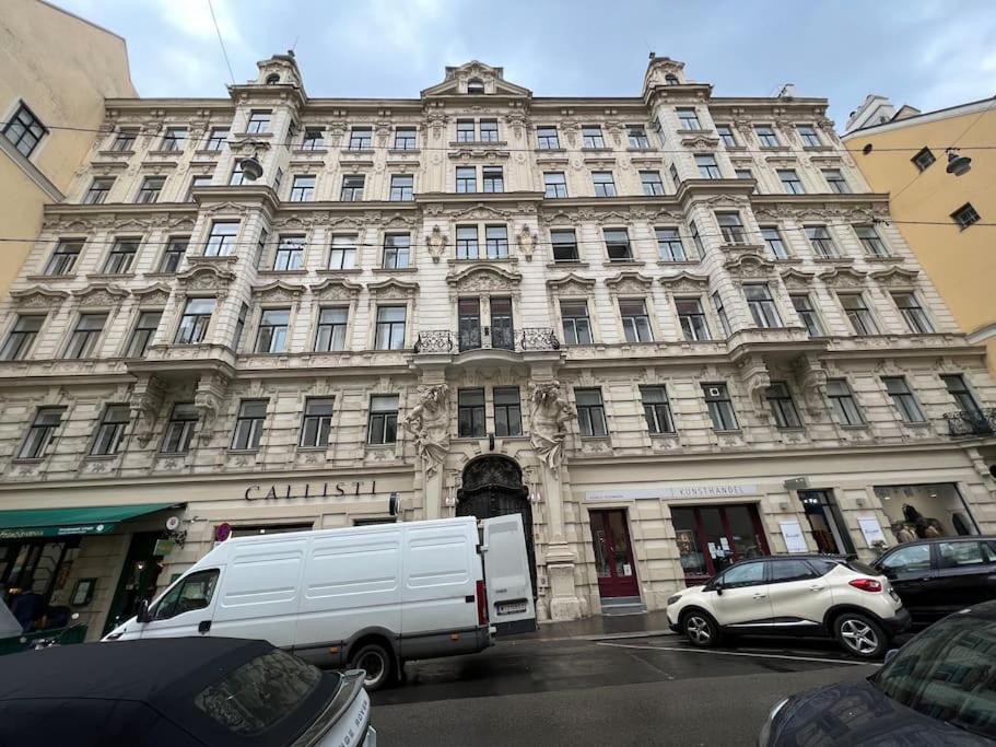 Design Apartment In The Centre Of Wien Eksteriør billede