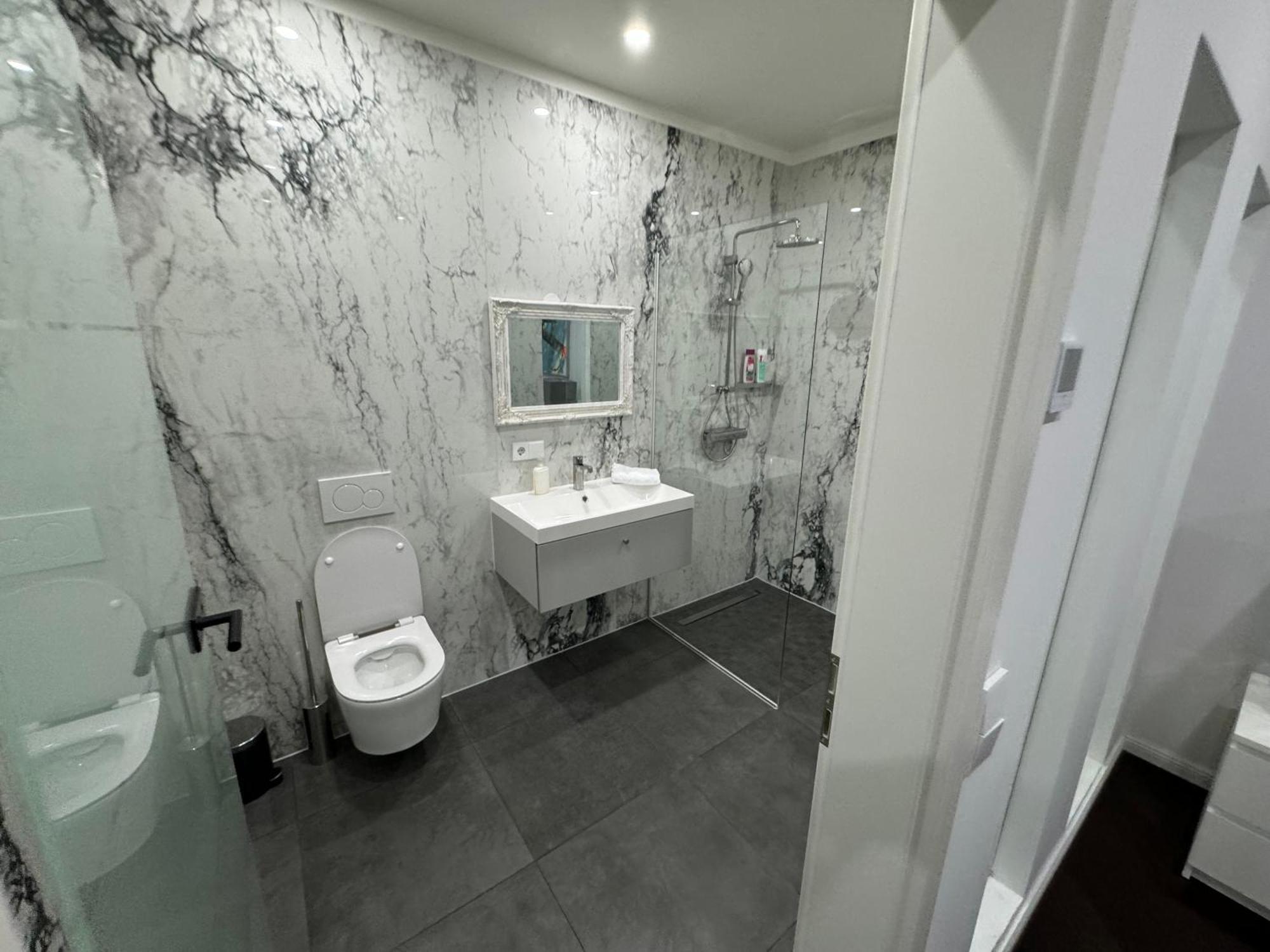 Design Apartment In The Centre Of Wien Eksteriør billede